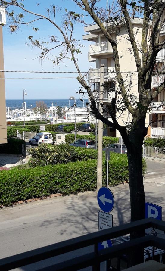 Stella Di Mare Leilighet Rimini Eksteriør bilde